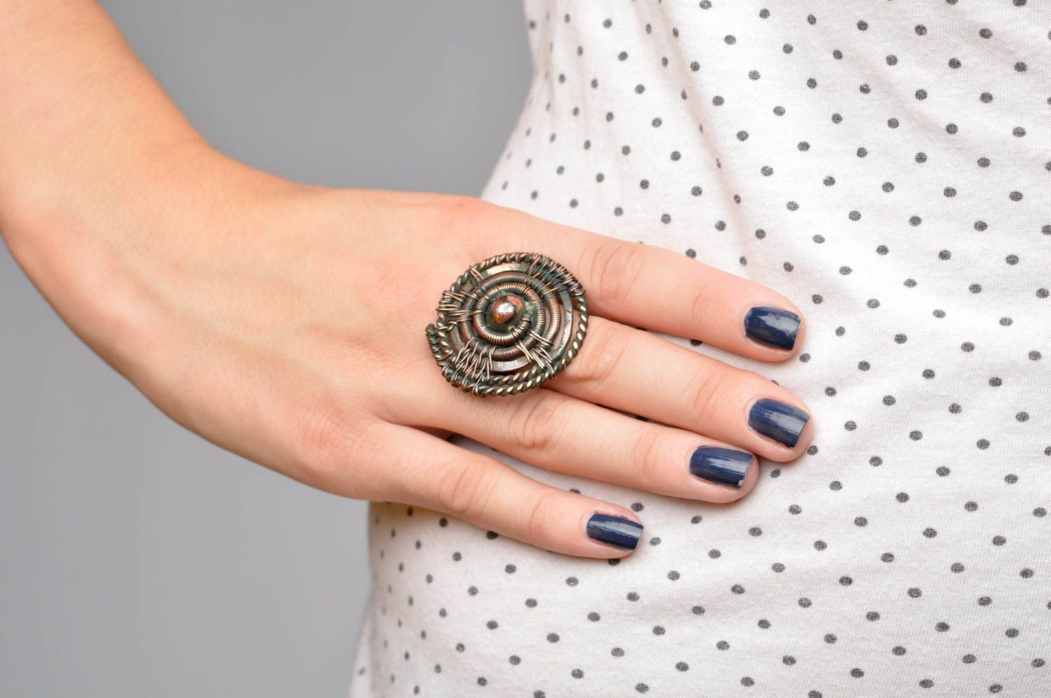 Необычное кольцо ручной работы красивое кольцо круглое женское кольцо фото 2