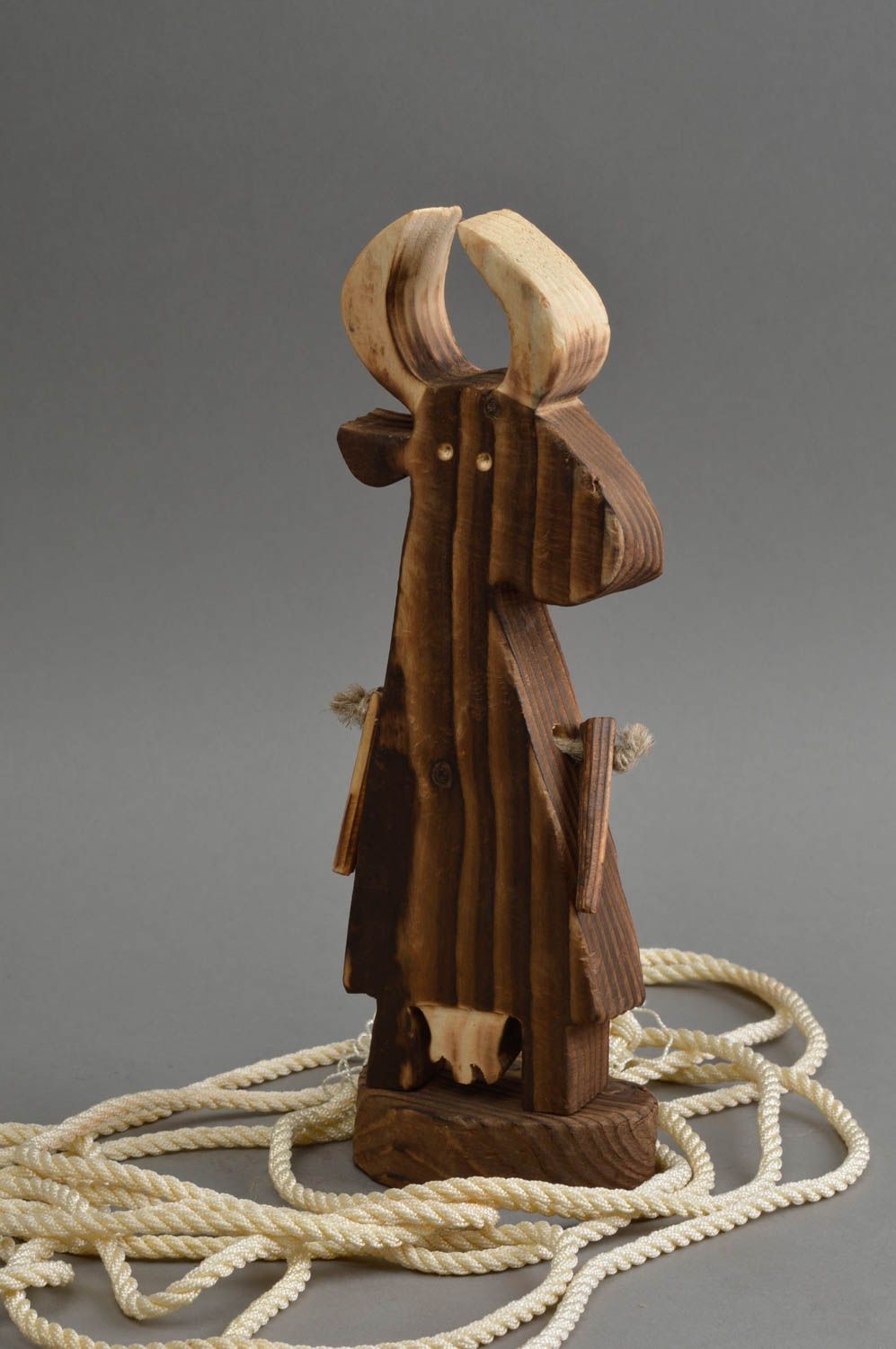 ungewöhnliche Deko Statuette aus Holz Kuh für Haus Dekor Künstler Handarbeit foto 1