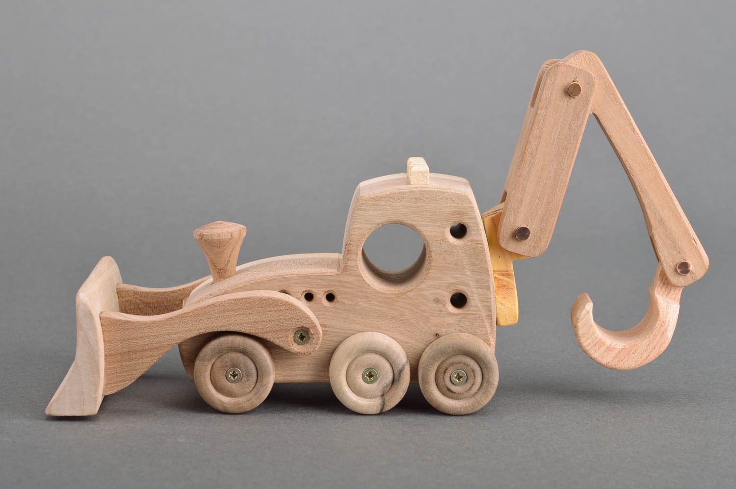 Excavadora de juguete de madera original ecológica hecha a mano para niños  foto 1
