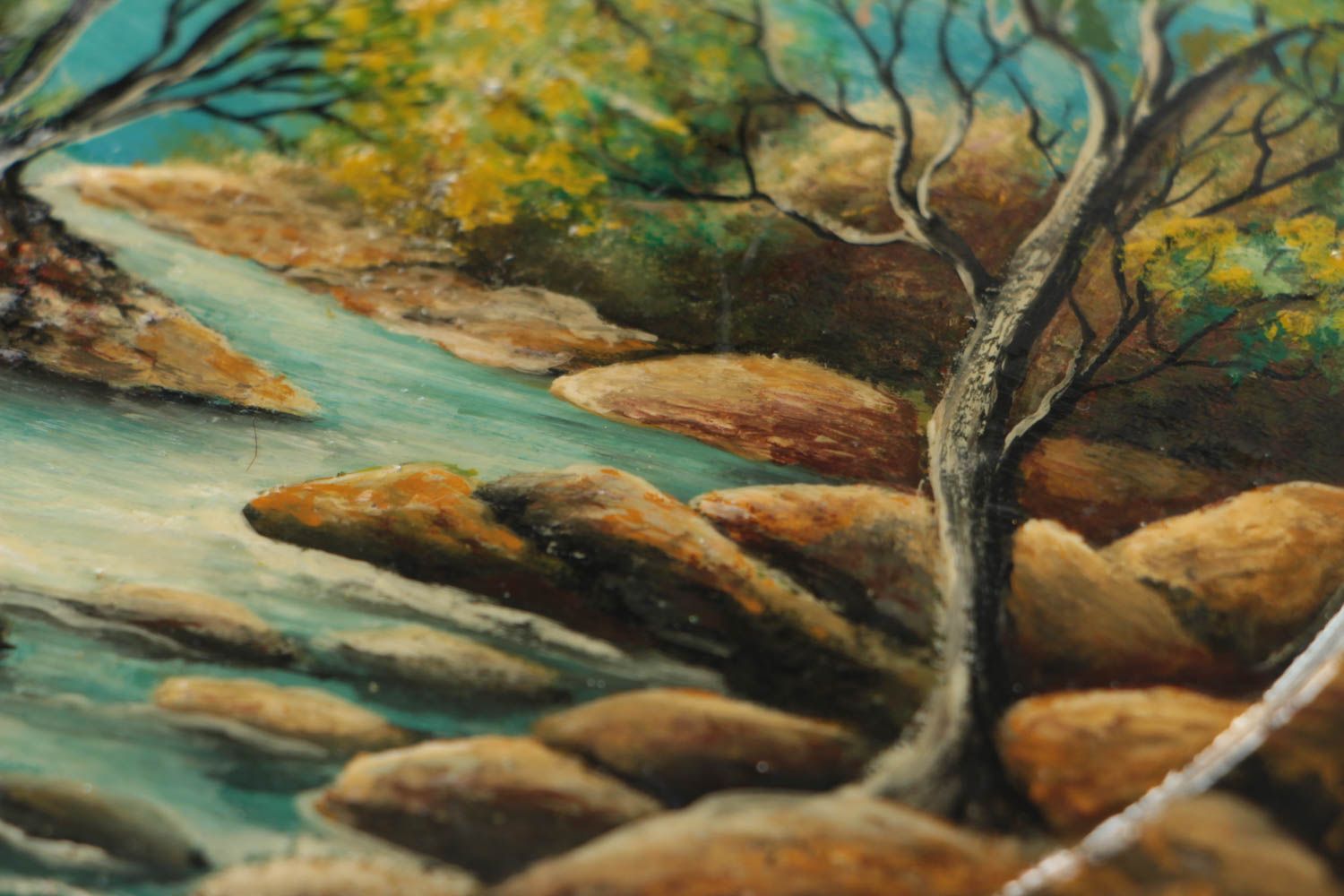Декоративная тарелка с росписью красками ручной работы настенная У реки фото 3