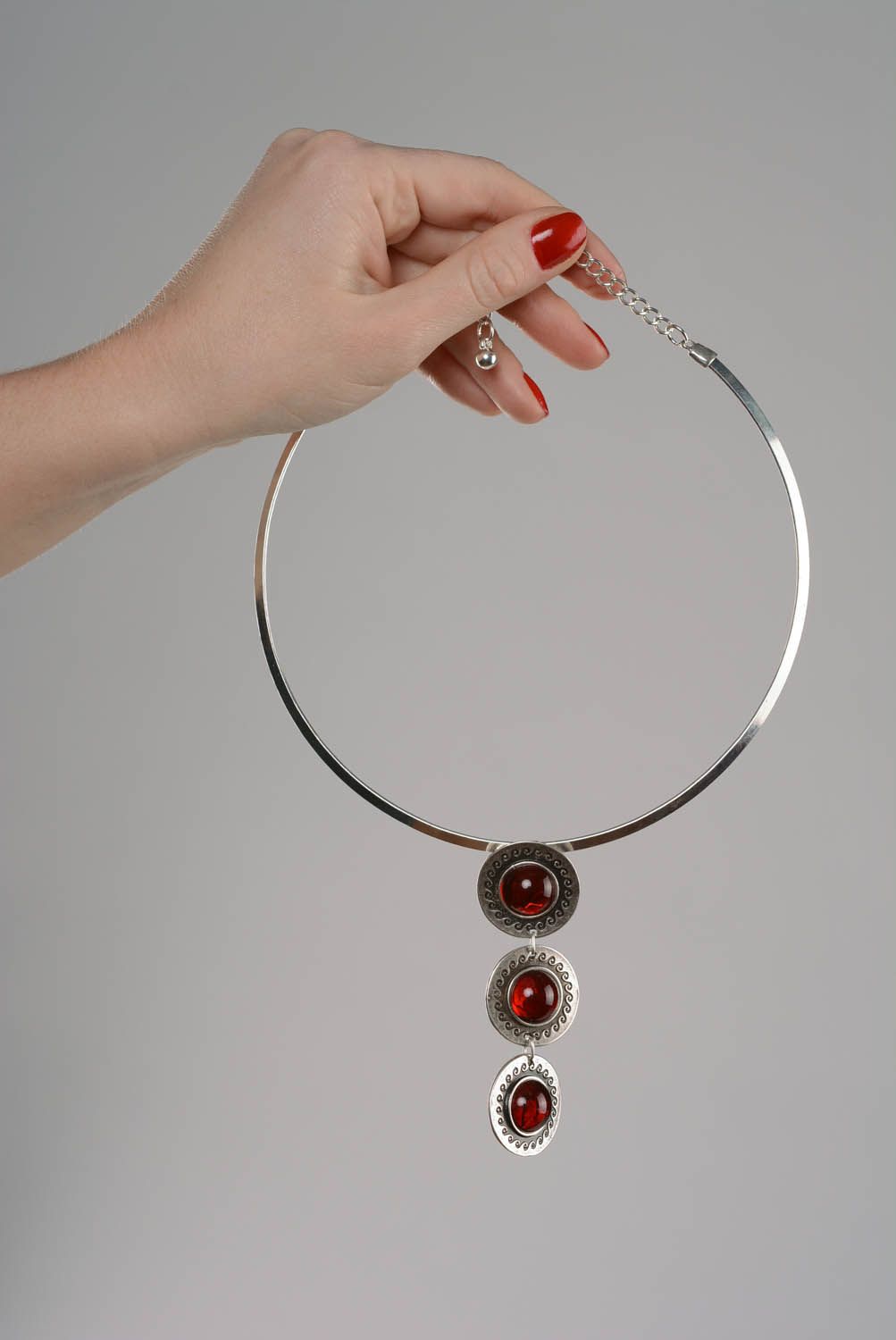 Necklace with red cabochon photo 4
