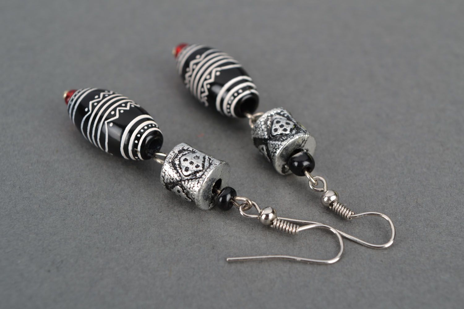 Long earrings with beads photo 4
