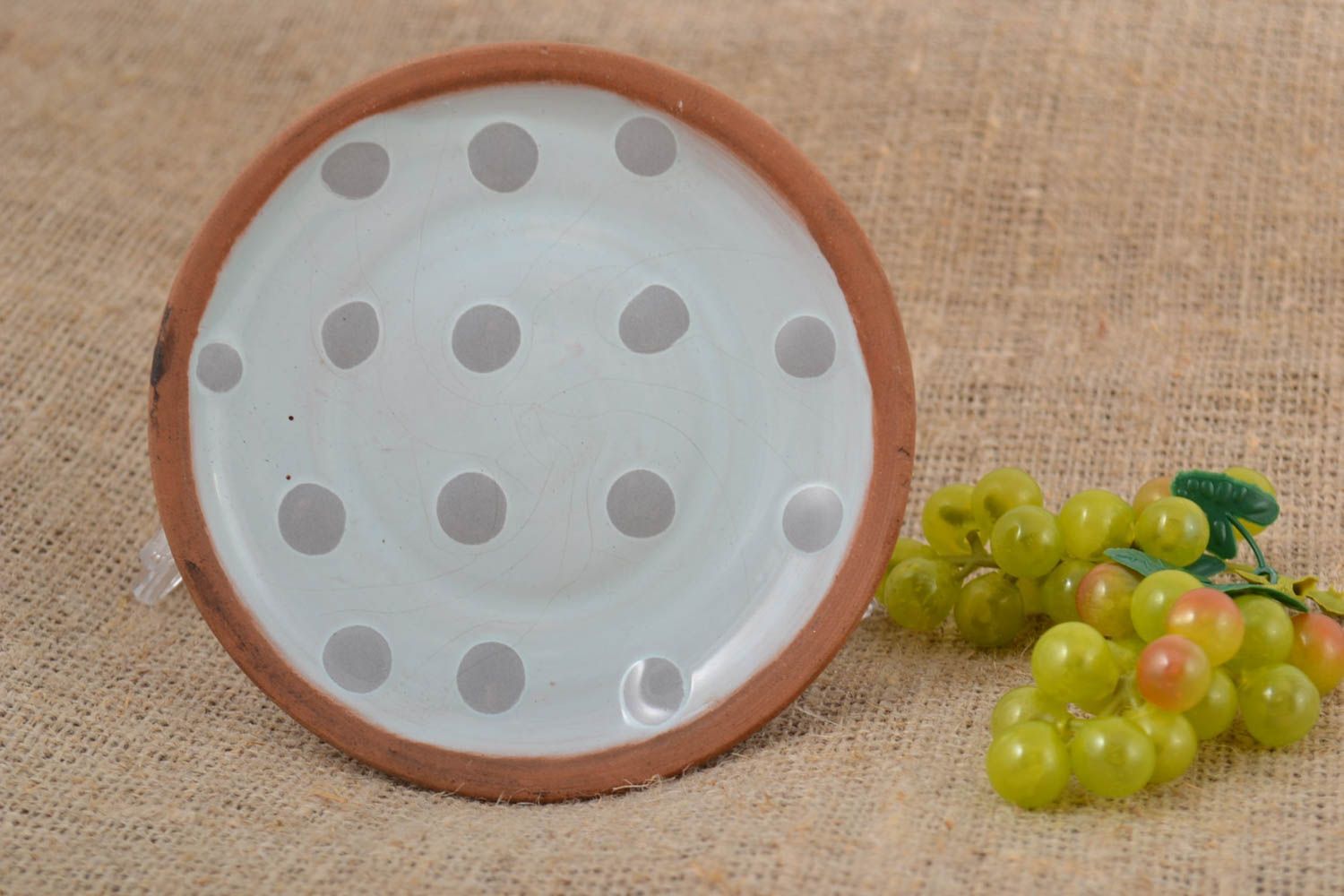 Keramik Geschirr handgeschaffen Teller aus Ton stilvoll Dekoration für Küche foto 1