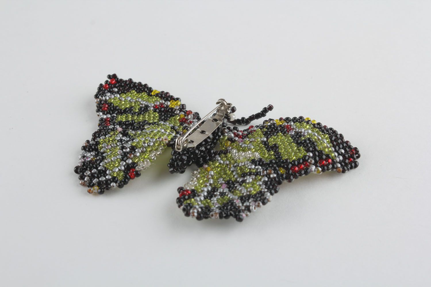 Broche papillon en perles de rocaille faite main  photo 2