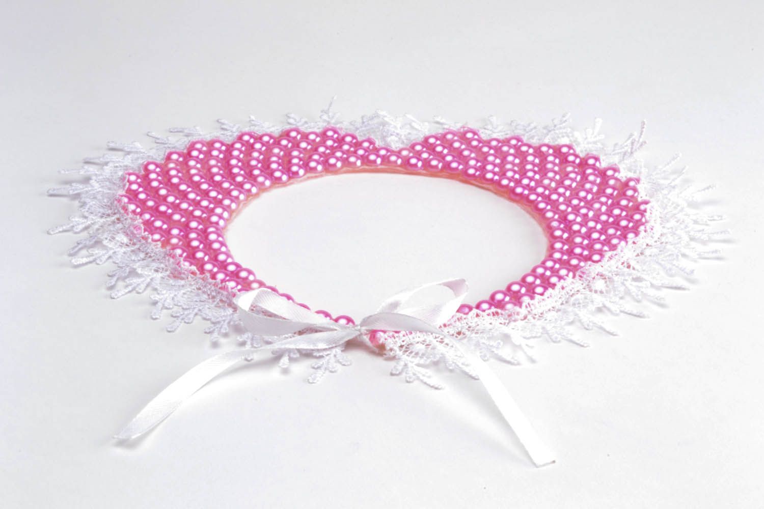 Pink beaded collar photo 3
