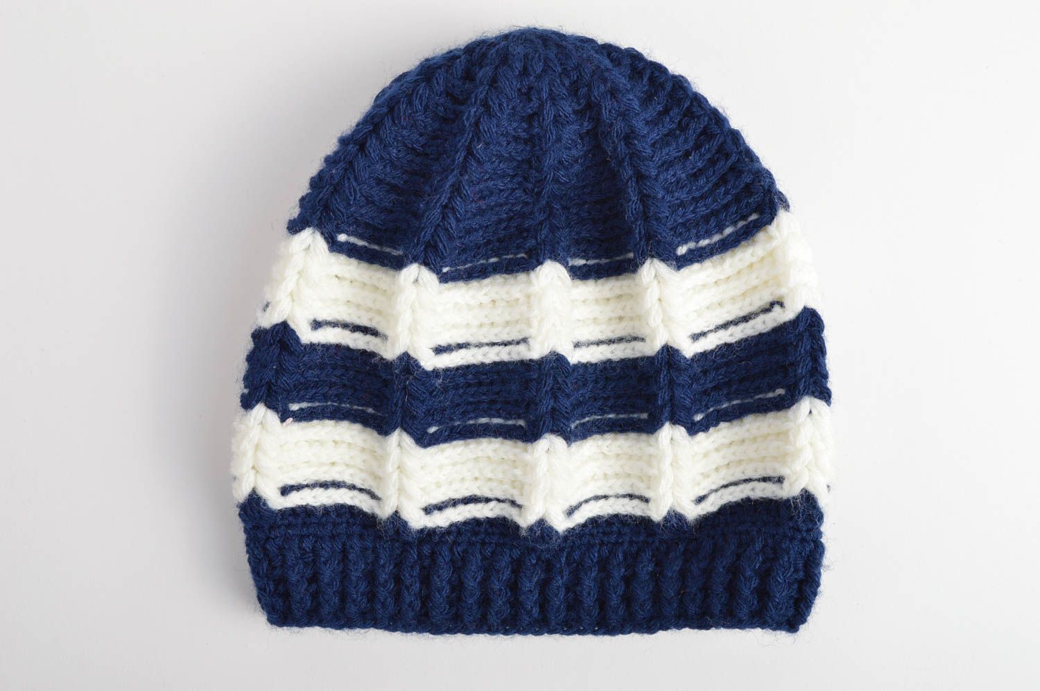Bonnet tricot fait main Chapeau au crochet bleu blanc rayé Vêtement enfant photo 3
