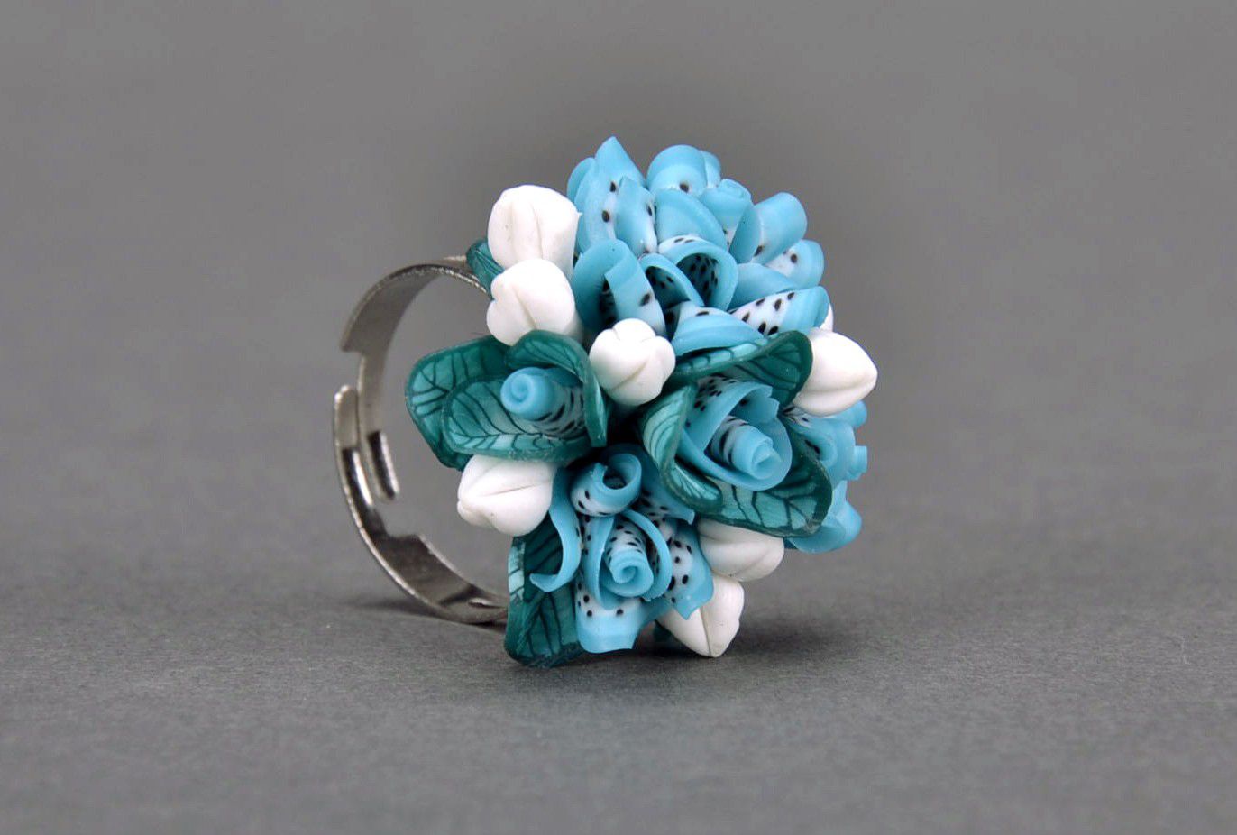 Handgemachter Ring aus Polymerton Blumen foto 1
