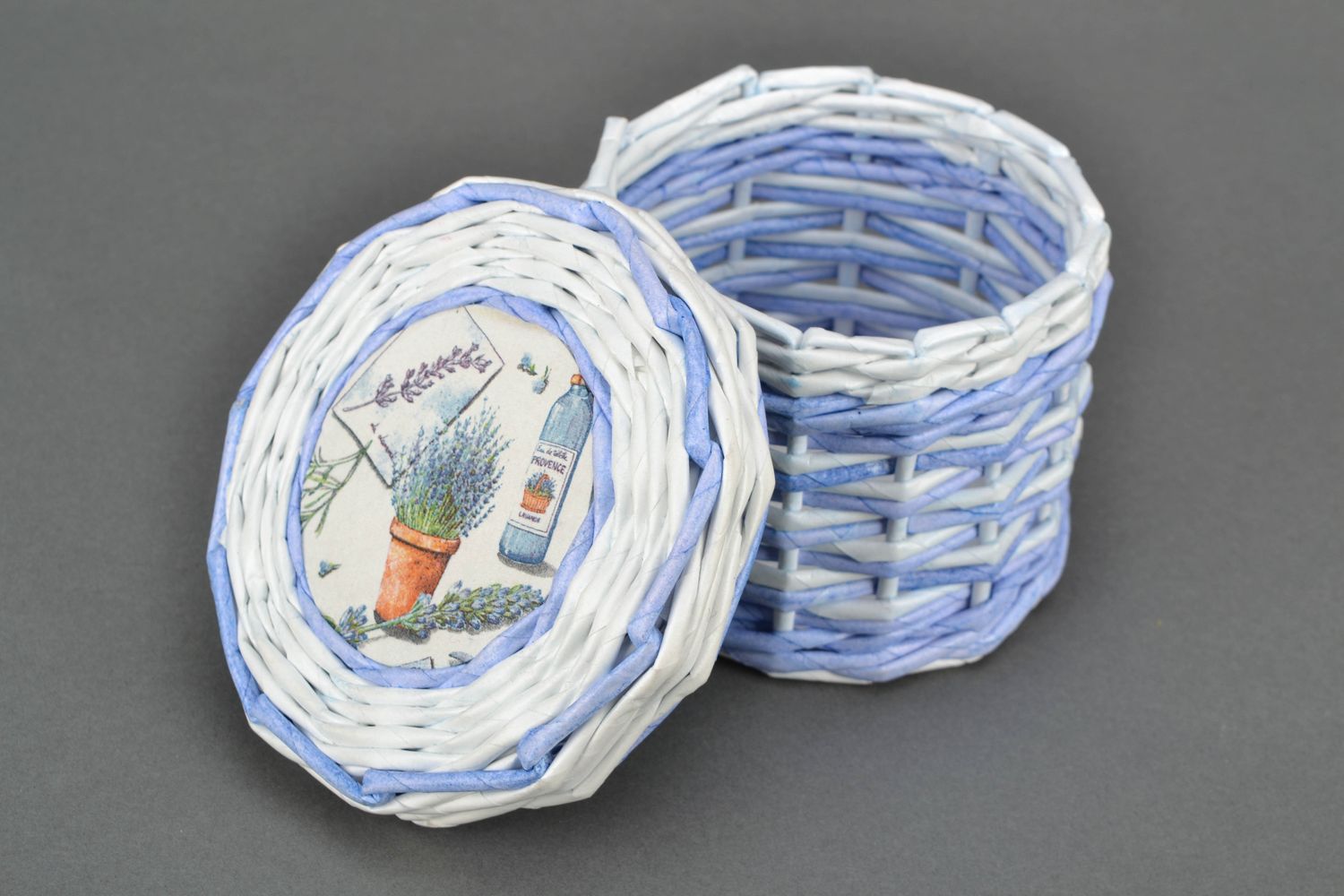 Woven newspaper basket with lid Lavender photo 3