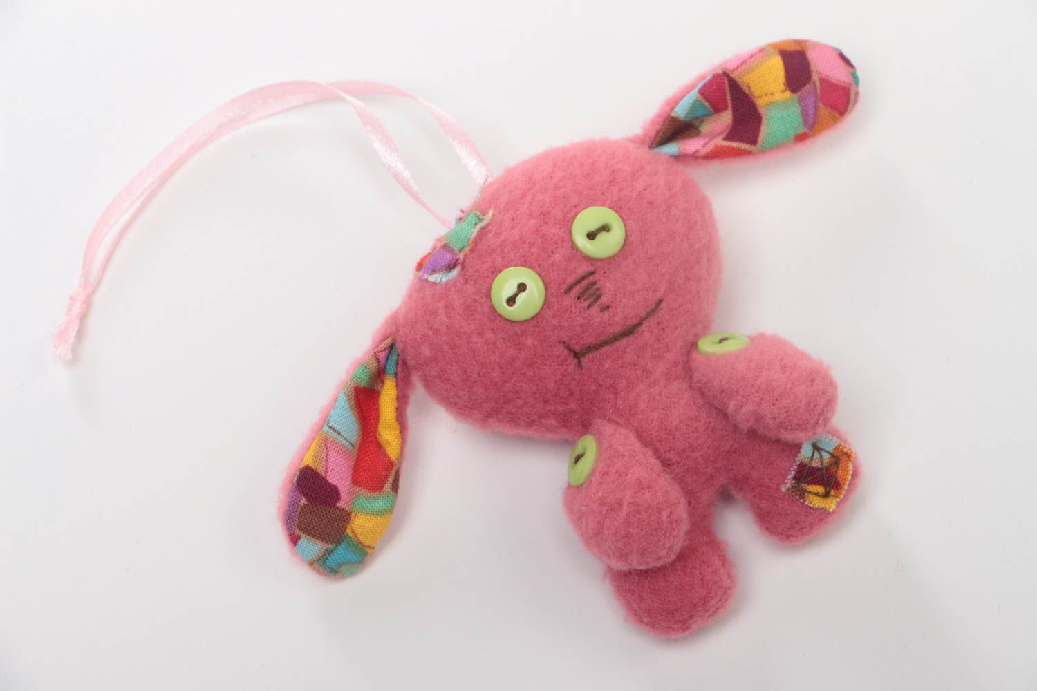 Мягка интерьерная подвеска игрушка с петелькой для ребенка розовая зайка хенд мейд фото 2