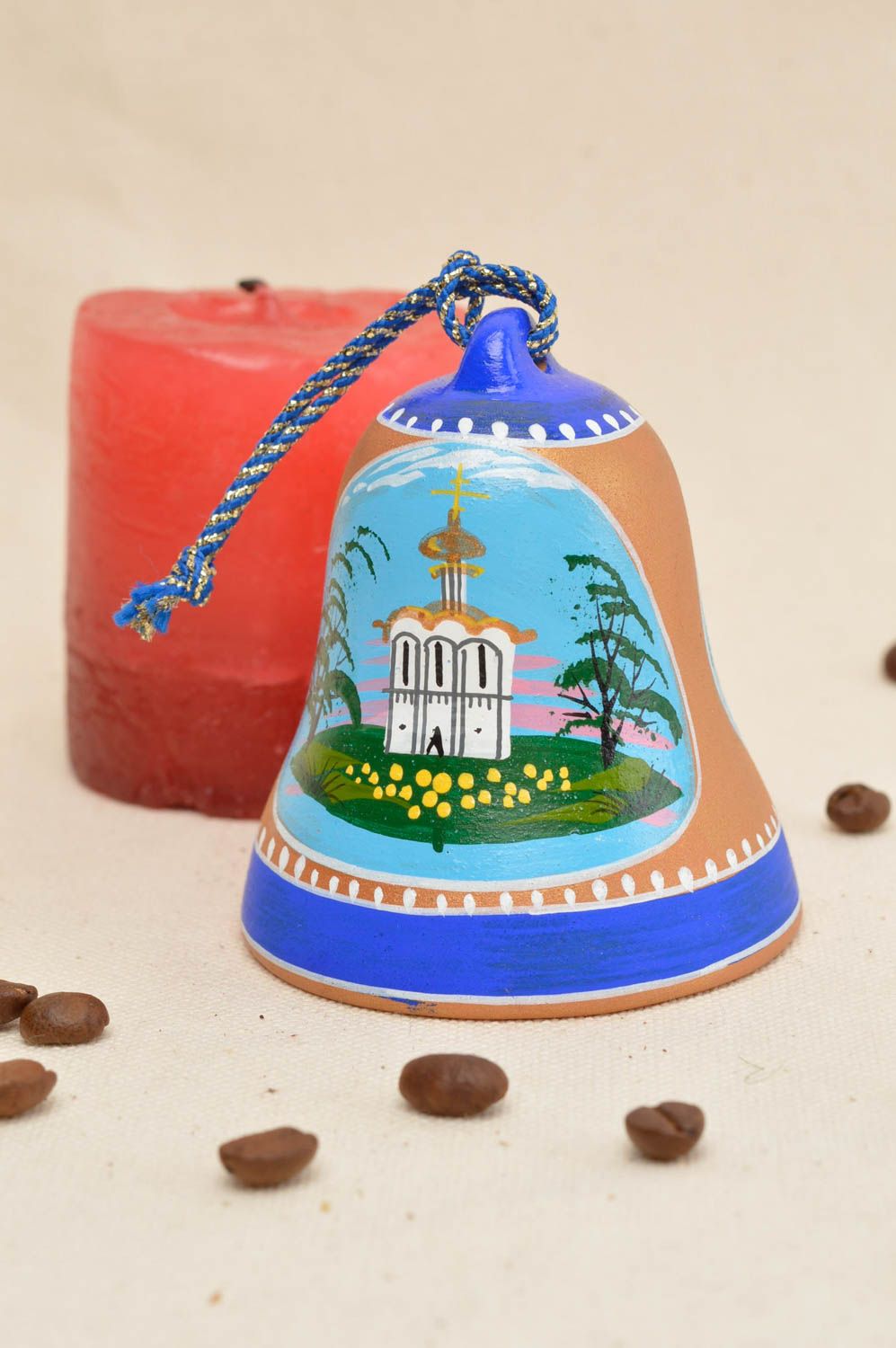 Яркий глиняный колокольчик с рисунком церкви ручной работы авторский красивый фото 1
