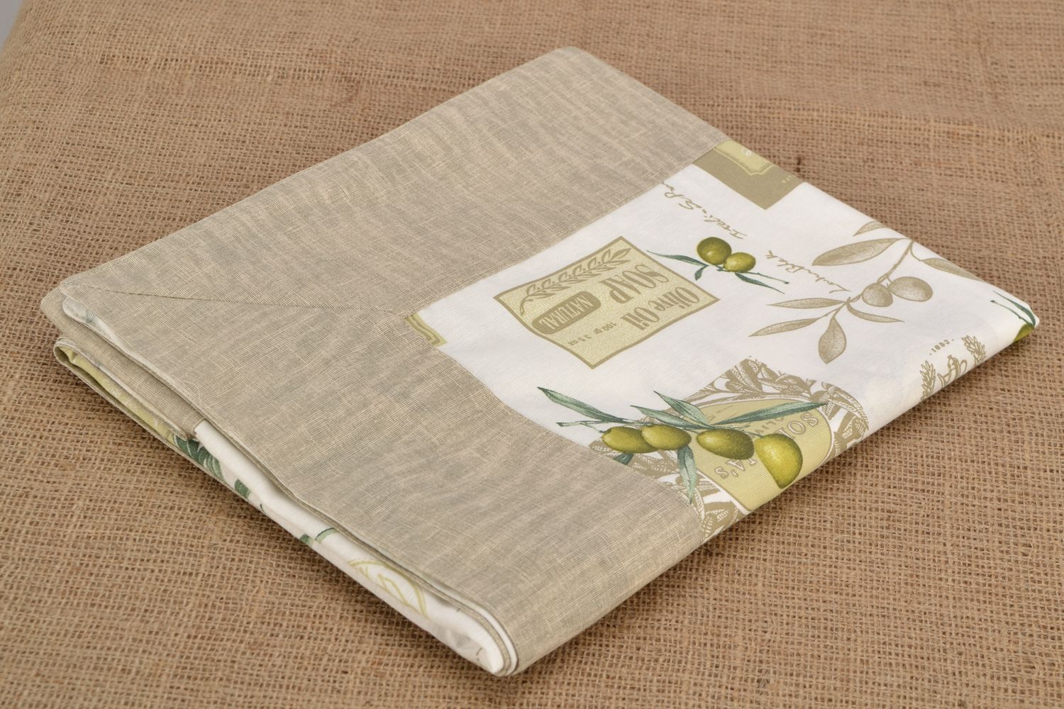 Rectangular cotton and polyamide tablecloth with olive print photo 4