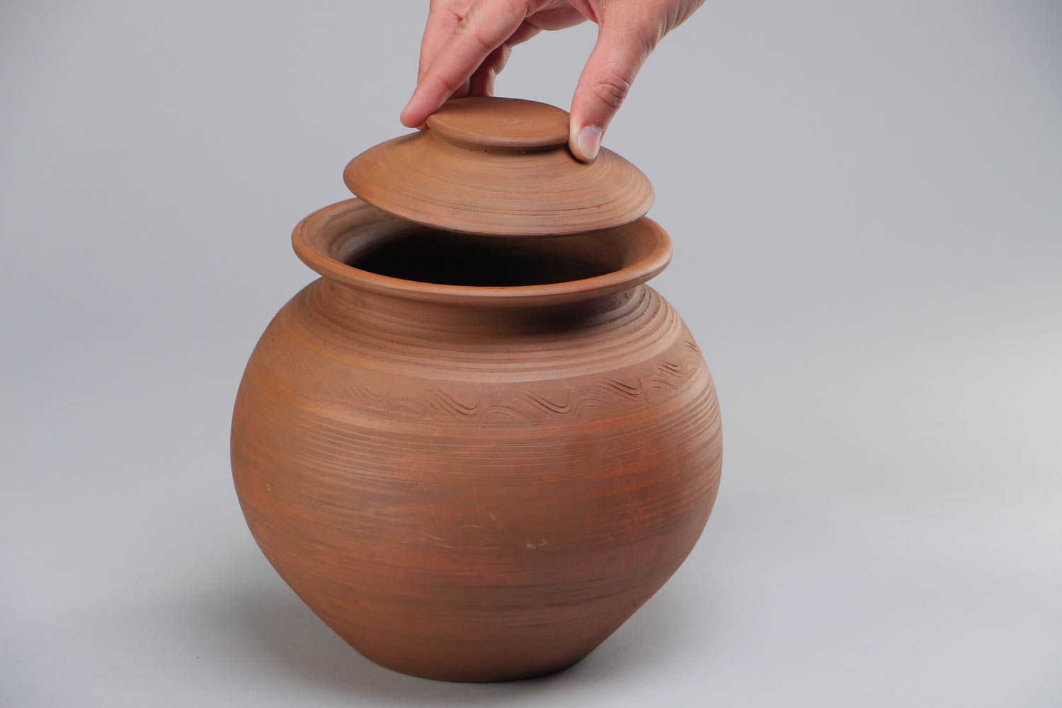 Grand pot en céramique pour cuisiner fait main 3 litres brun avec couvercle photo 5