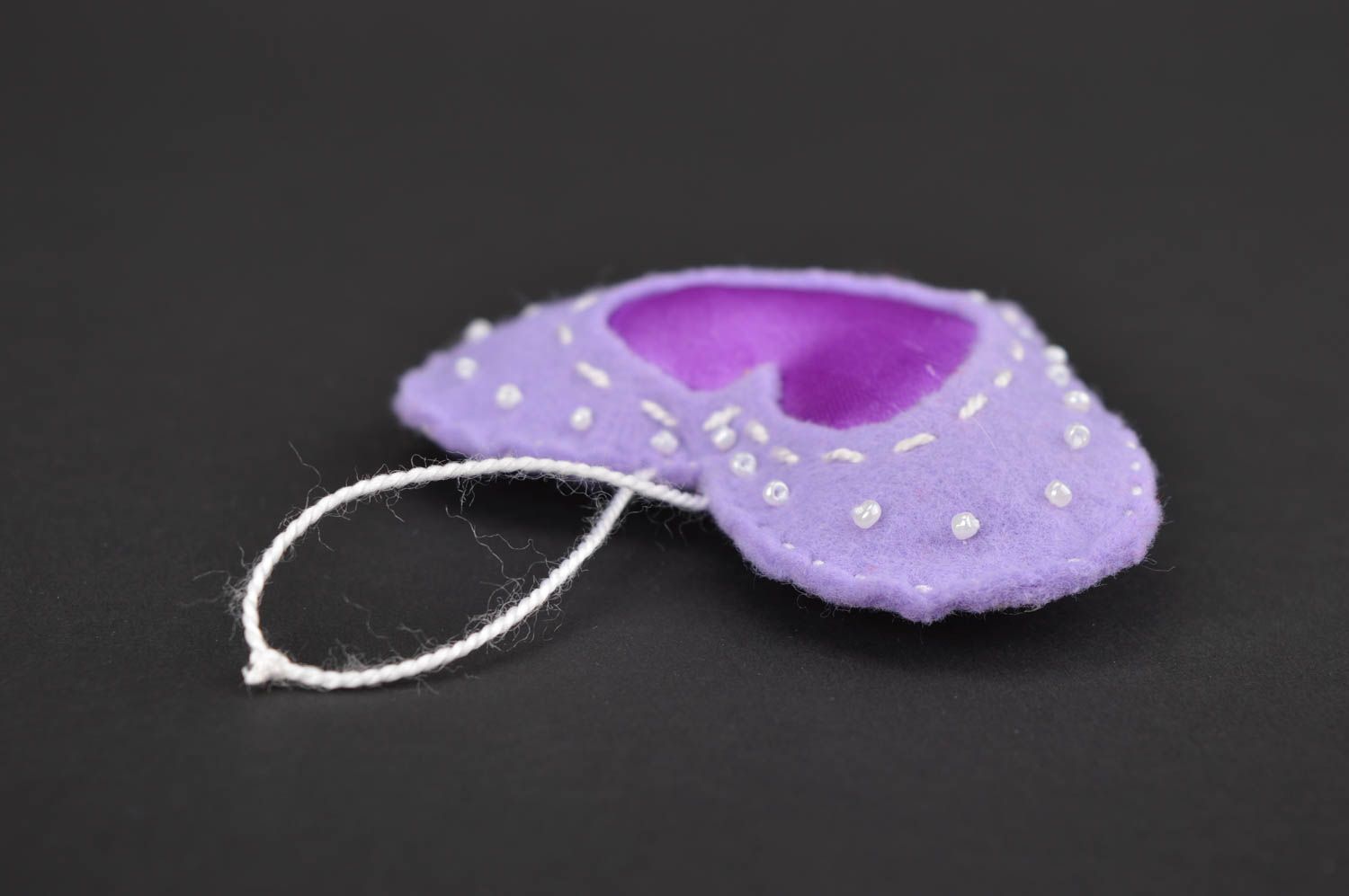 Coeur à suspendre fait main Accessoire design en feutre violet Déco maison photo 5