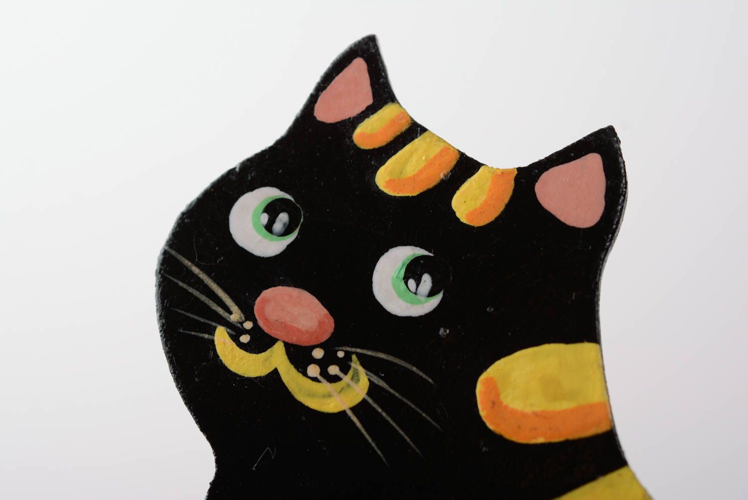 Handmade bright painted children's fridge magnet with acrylic drawing of kitten photo 2