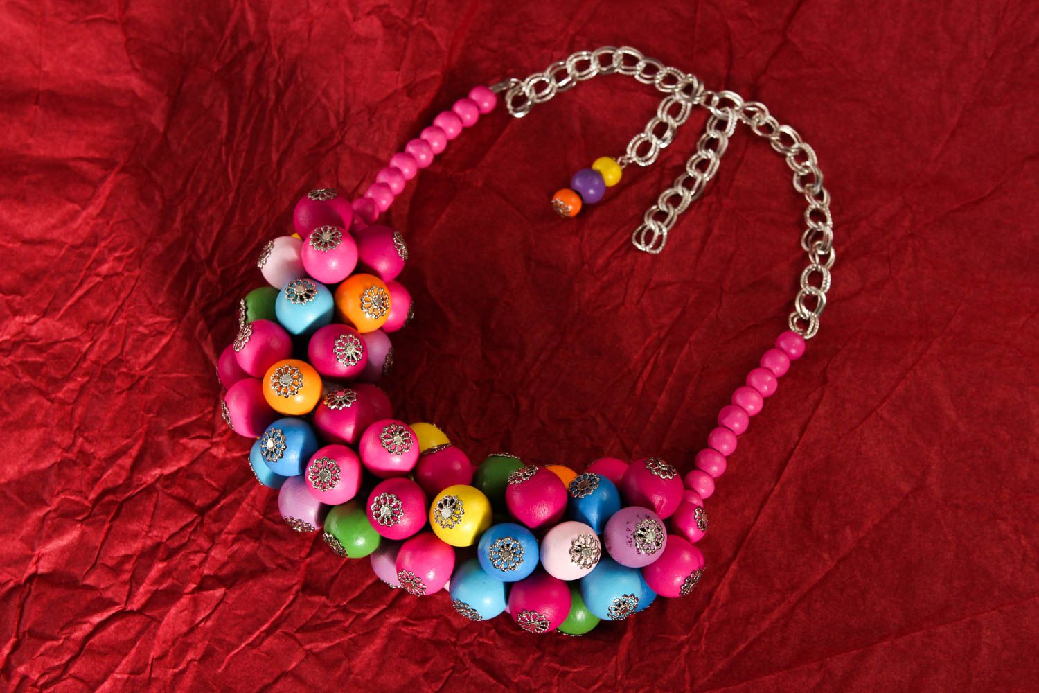 Collier multicolore Bijou fait main en perles de bois original Cadeau femme photo 1