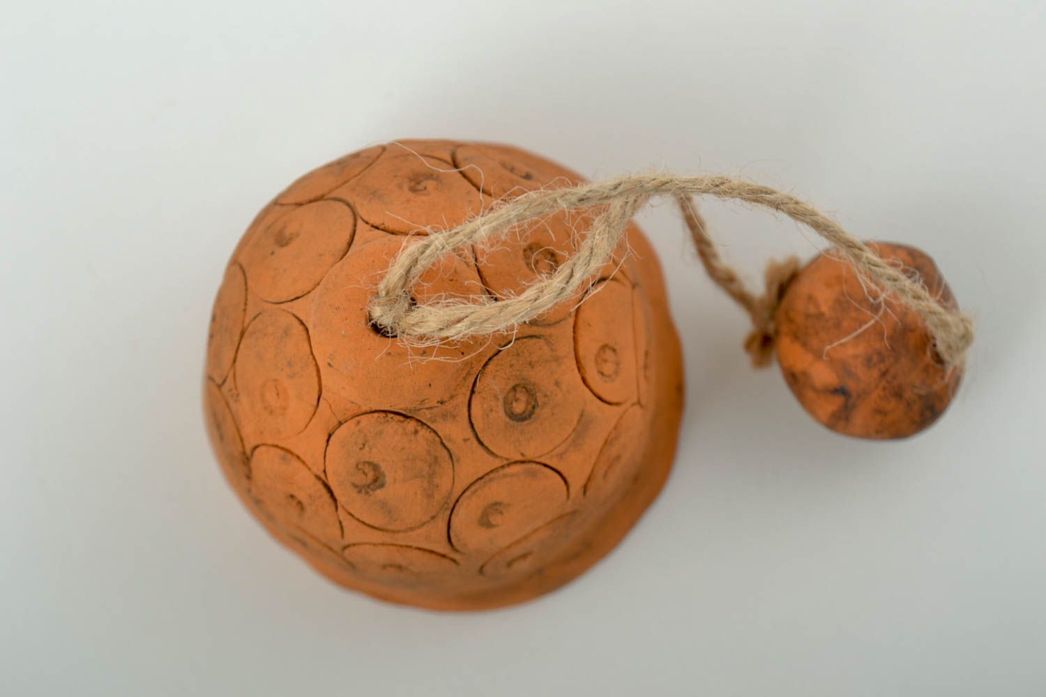 Campanello decorativo fatto a mano in ceramica souvenir in terracotta originale foto 3