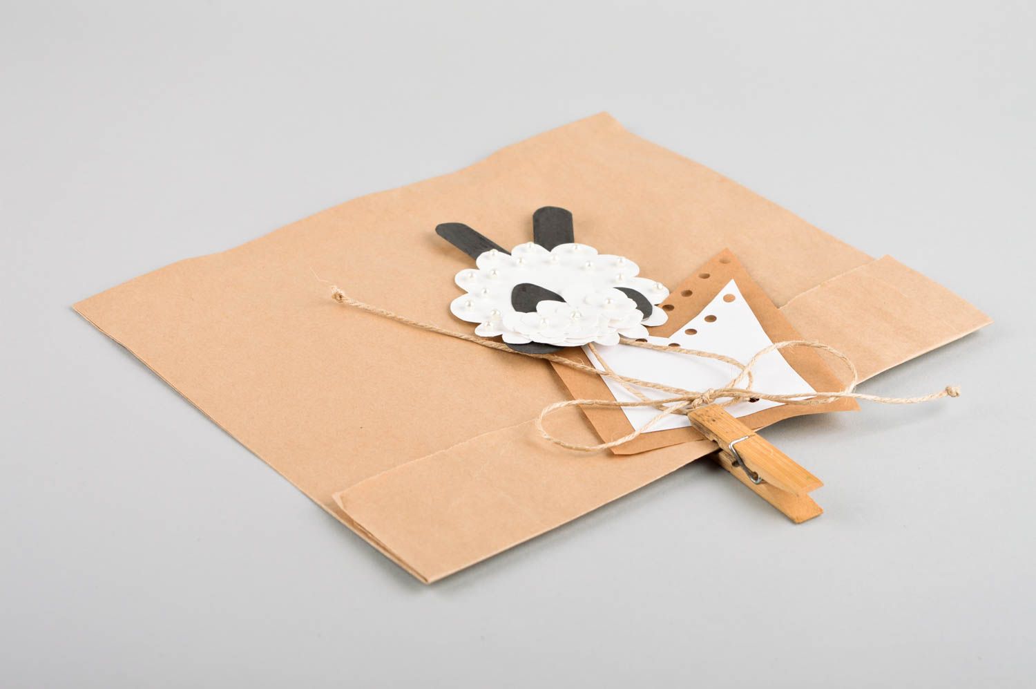 Подарочная упаковка хэнд мэйд оригинальный подарок бумажный пакет с овечкой фото 3