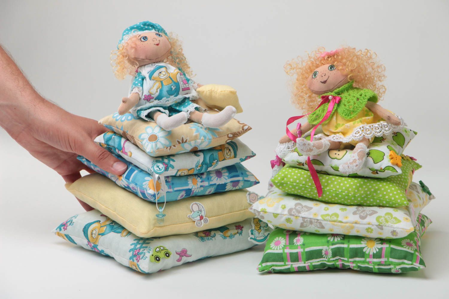 Beautiful handmade fabric soft dolls set 2 pieces children's toys photo 5