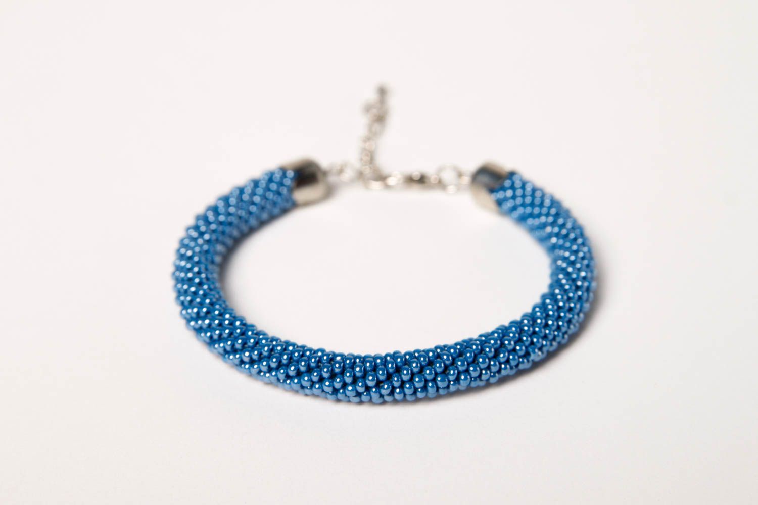 Bracelet perles rocaille Bijou fait main bleu ciel design Accessoire femme photo 3