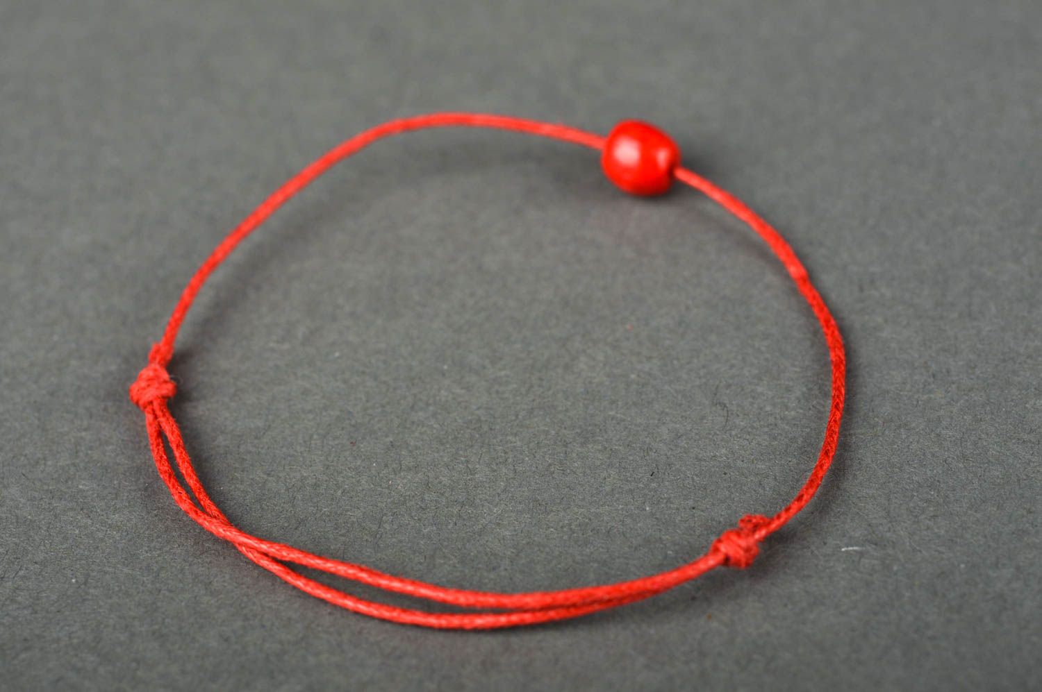 Браслет ручной работы браслет из шнура стильный браслет красный тонкий фото 5