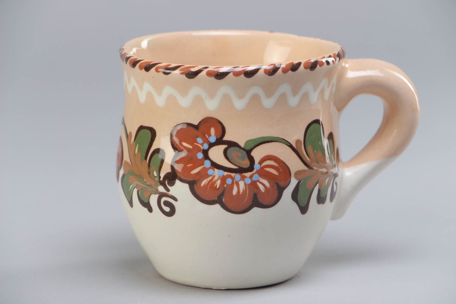 Petite tasse en céramique peinte blanc-brun faite main originale 25 cl photo 2
