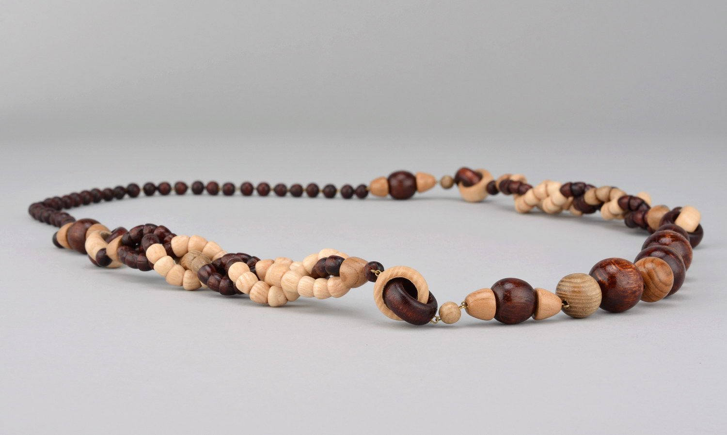 Long wooden bead photo 1