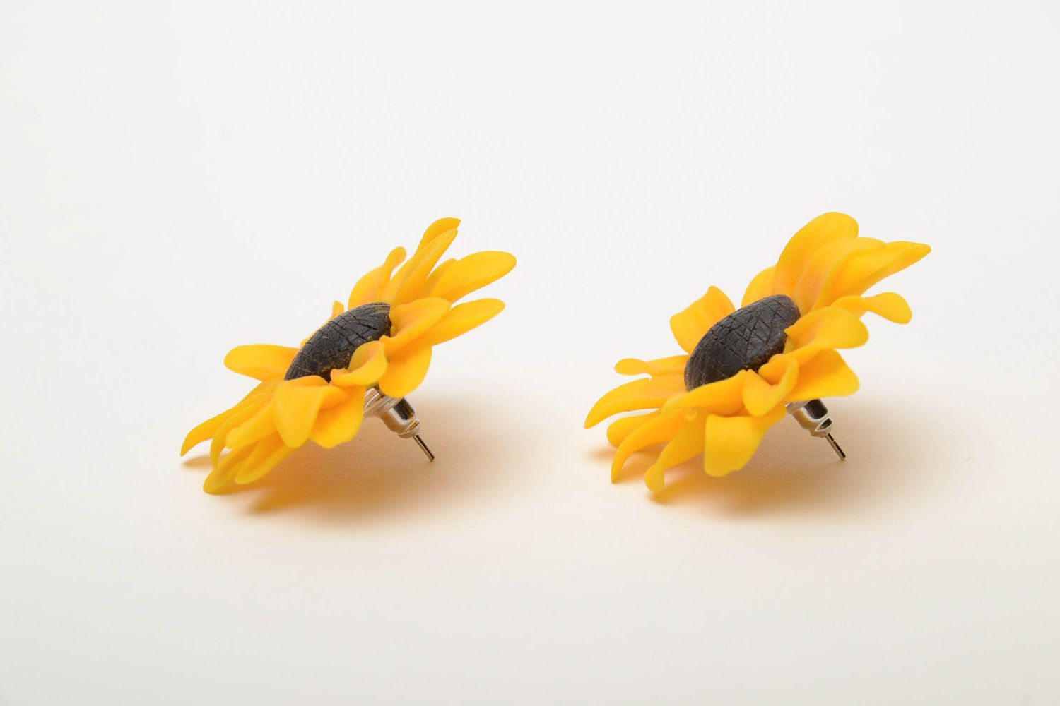 Polymer clay sunflower earrings photo 3