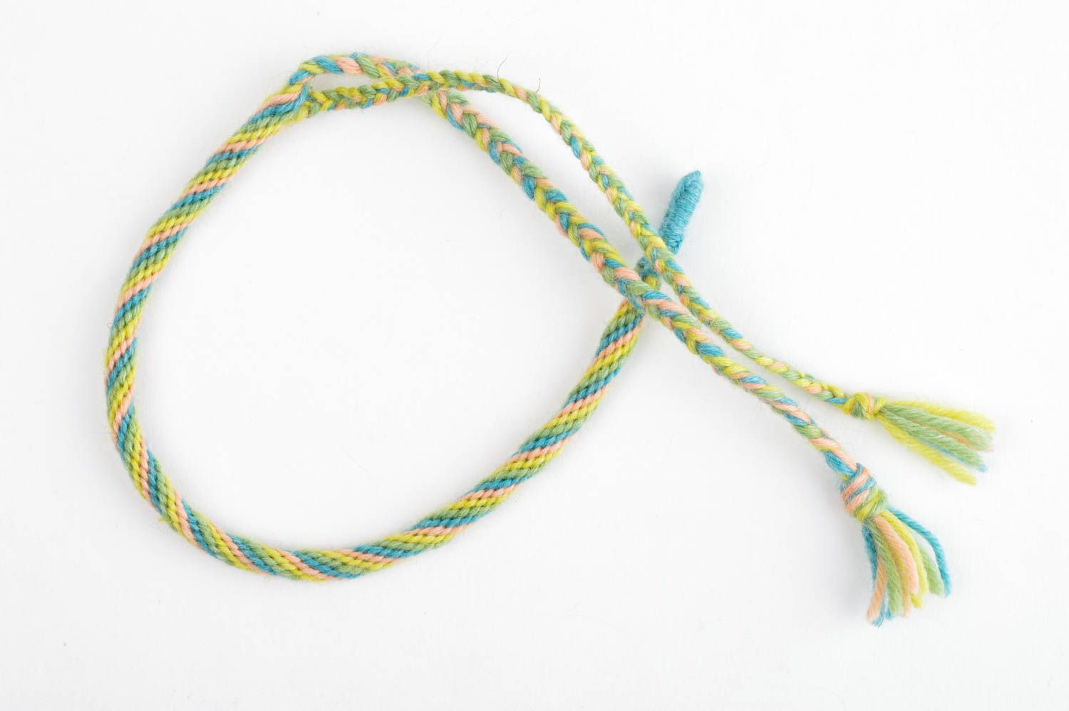 Плетеный браслет ручной работы браслет из ниток яркий модный браслет стильный фото 3