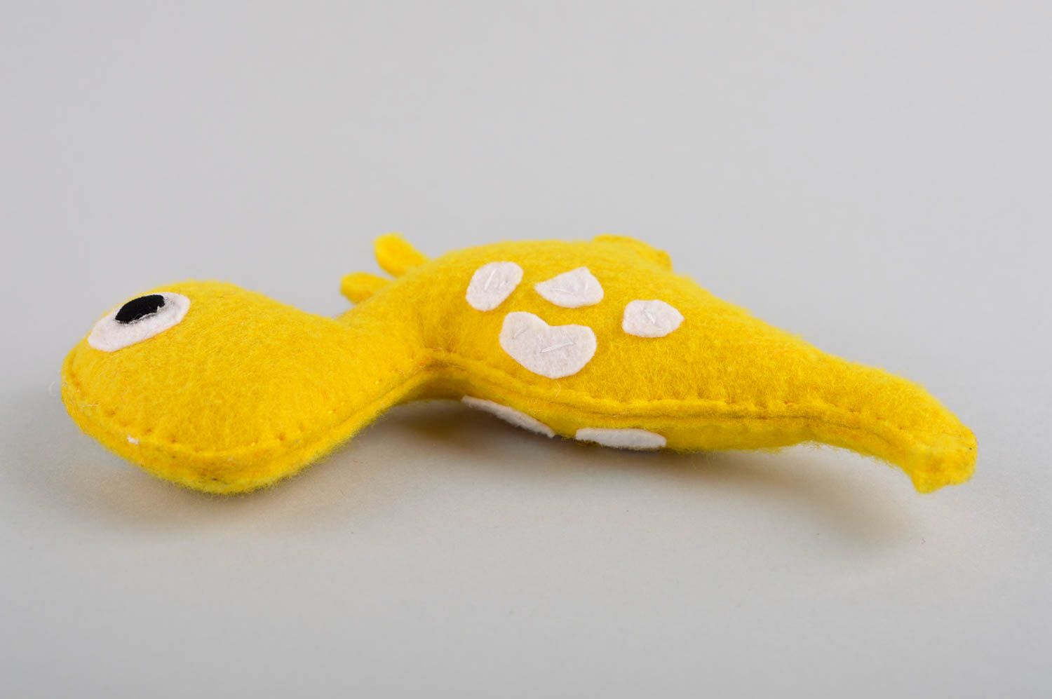 Игрушка ручной работы игрушка из шерсти игрушка из войлока Дракончик желтый фото 4