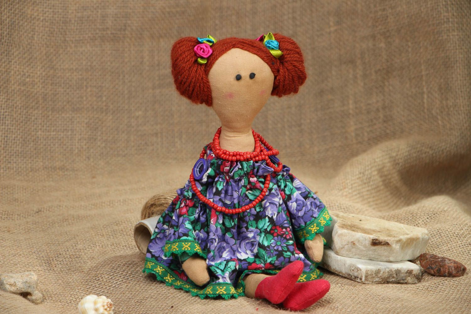 Авторская кукла из хлопковой ткани в сарафане фото 5
