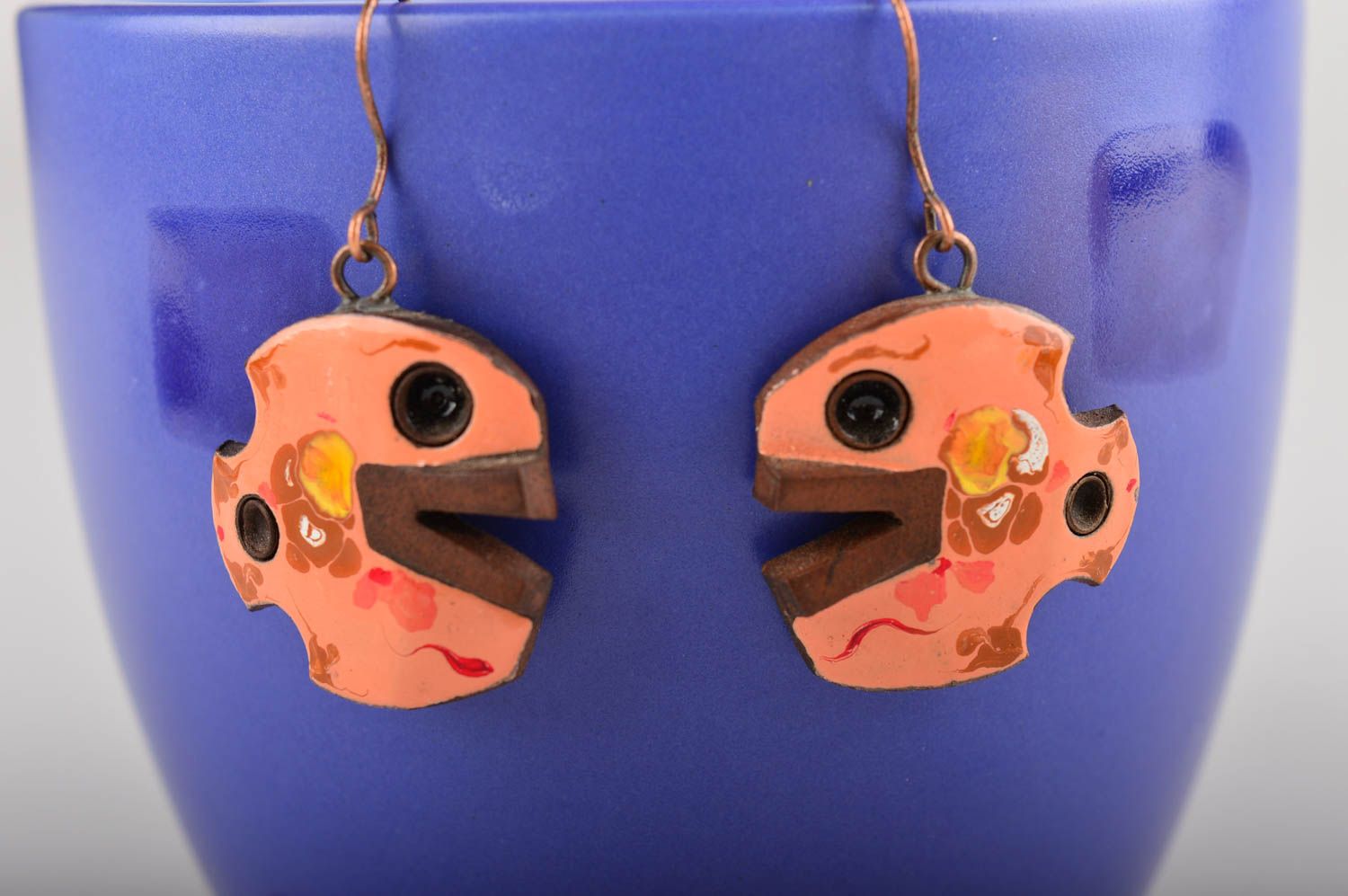 Boucles d'oreilles en céramique Bijou fait main peint poissons Cadeau femme photo 3