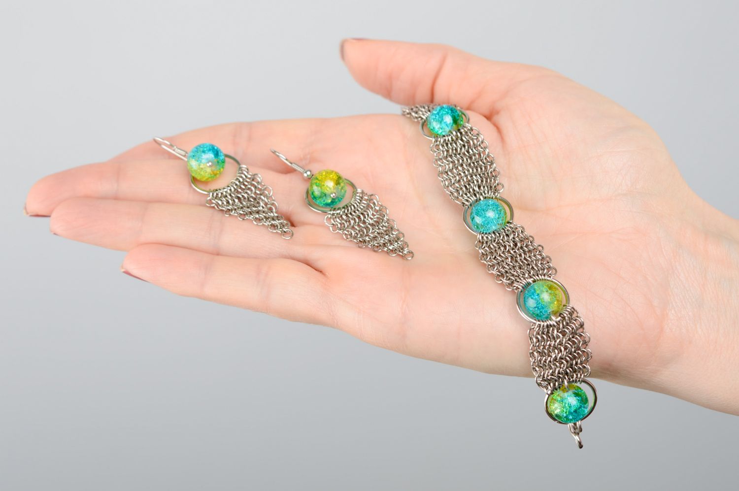 Steel bracelet and earrings with Czech beads photo 3
