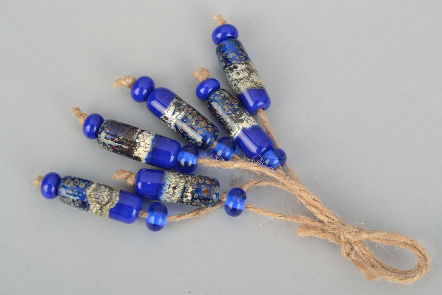 Beautiful blue lampwork beads photo 1