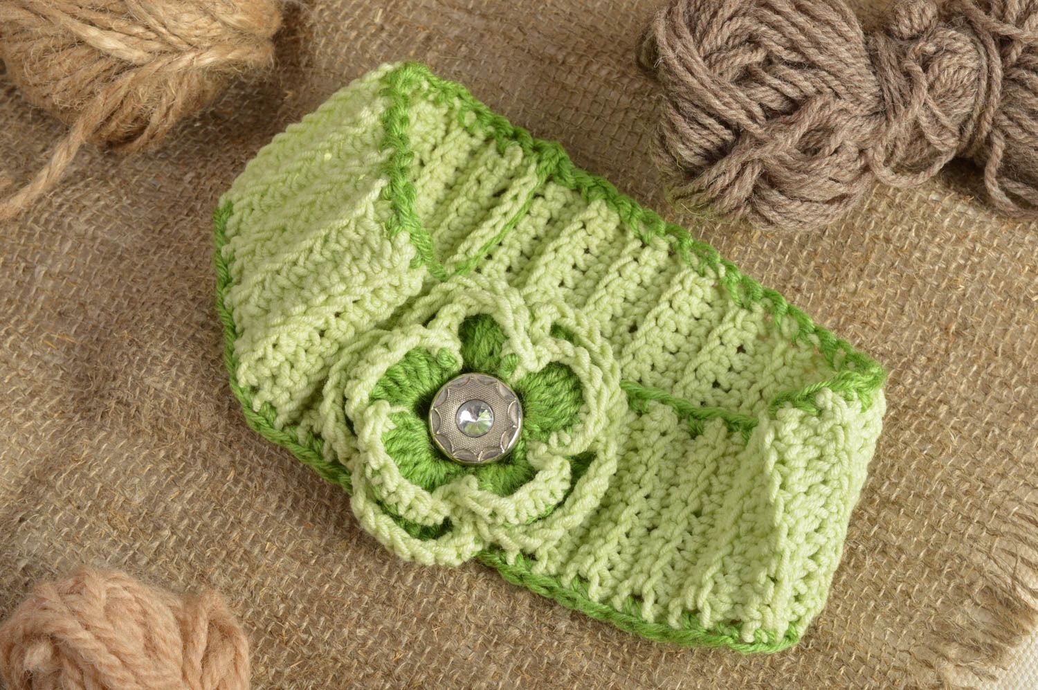 Bandeau tricoté au crochet pour enfant fait main vert clair avec fleur original photo 1