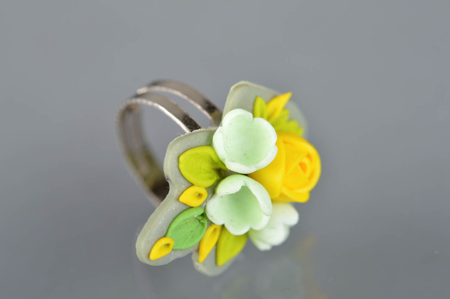 Handgemachter Ring mit Blumen aus Polymerton im romantischen Stil für Damen foto 1