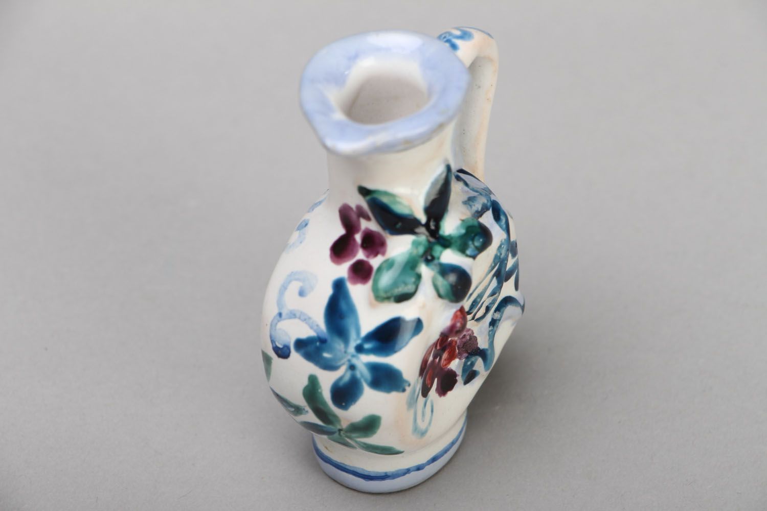 Small 3 oz ceramic handmade figurine in the shape of pitcher 0,1 lb photo 2