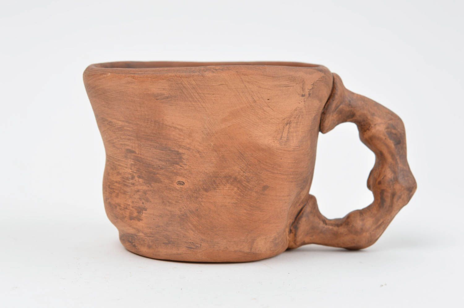 Clay drinking cup with handle and no pattern photo 2