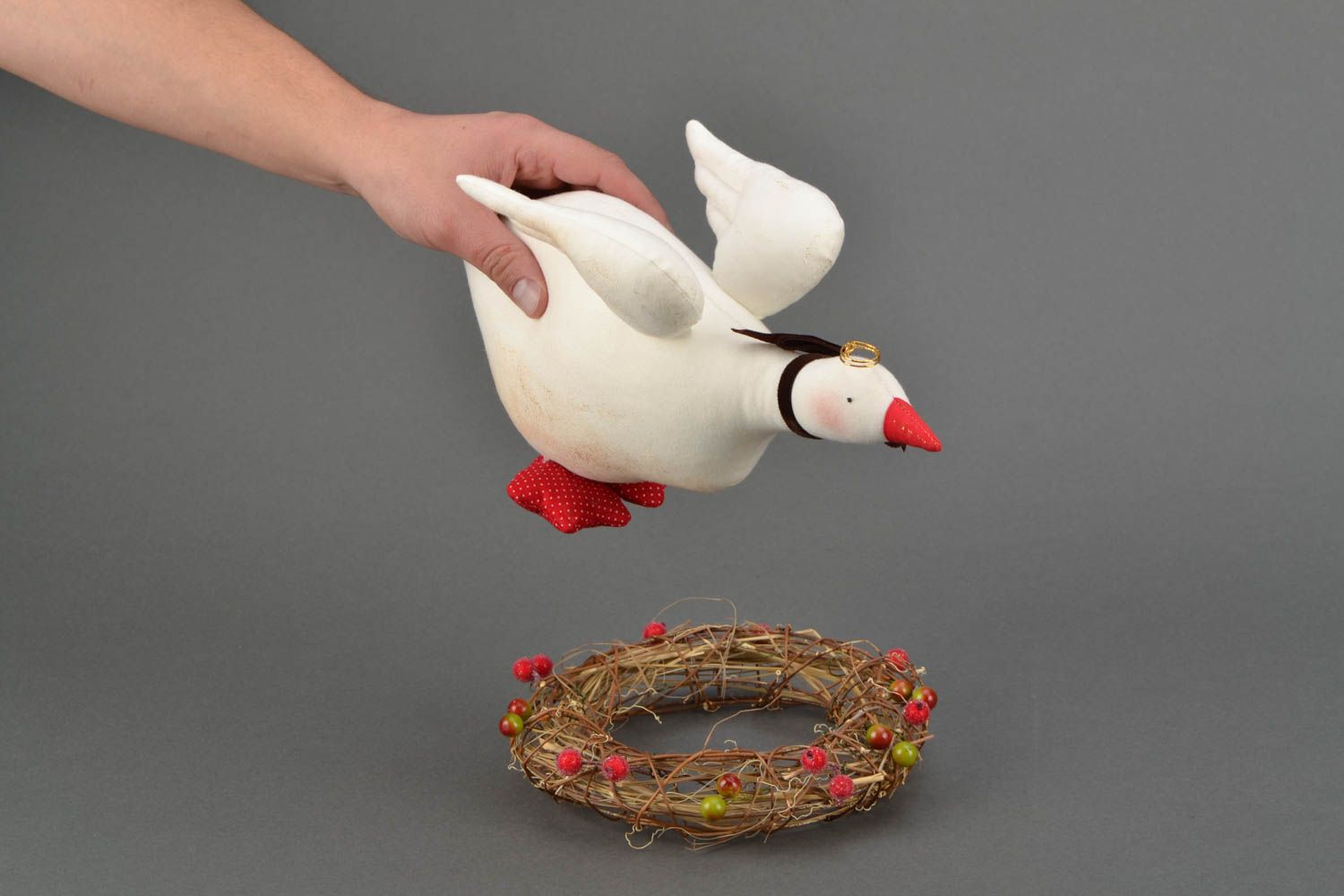 Jouet décoratif en tissu de coton fait main pour maison Oie dans le nid photo 2