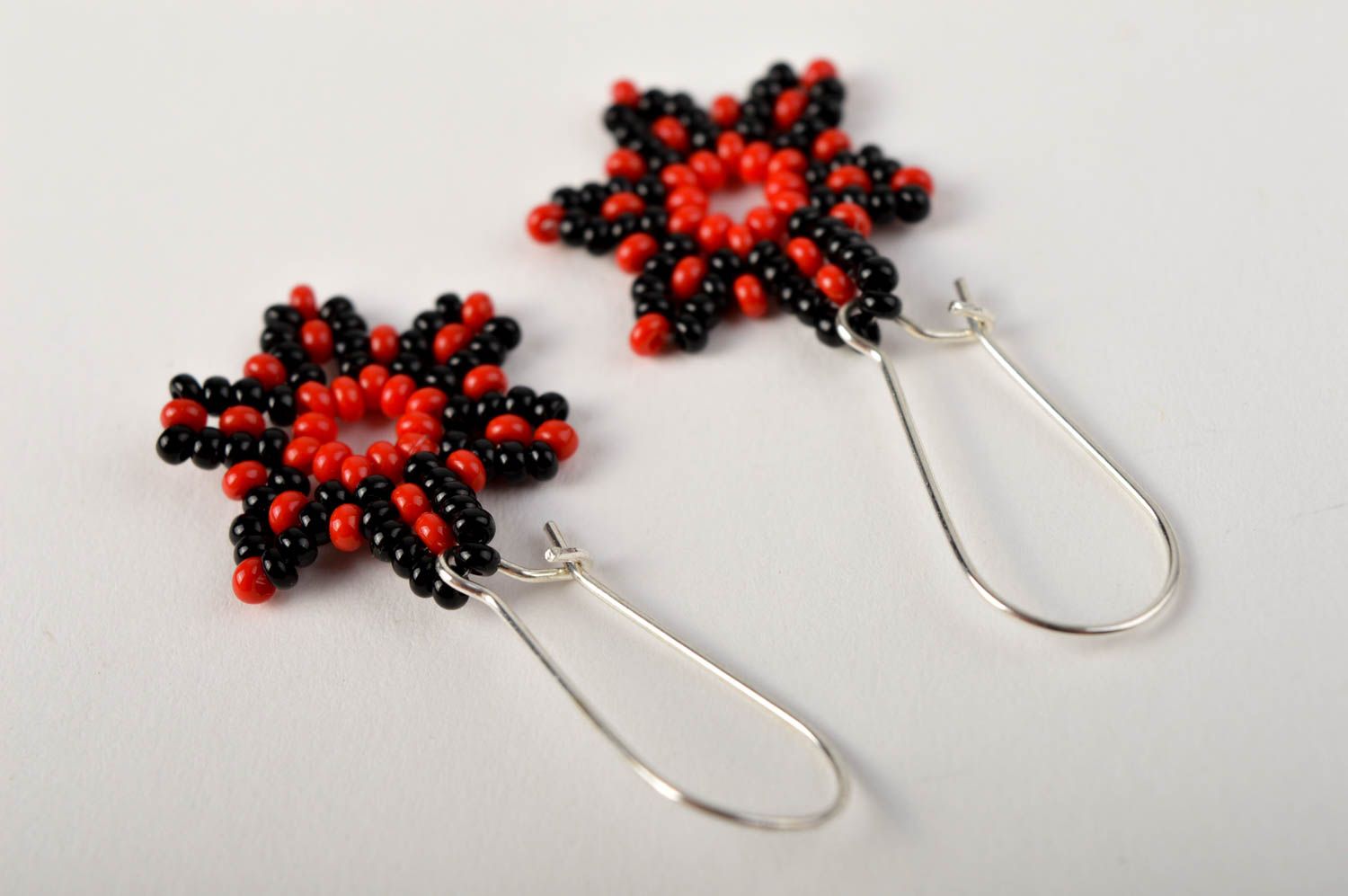 Handmade beautiful beaded earrings unusual red earrings elegant accessory photo 3