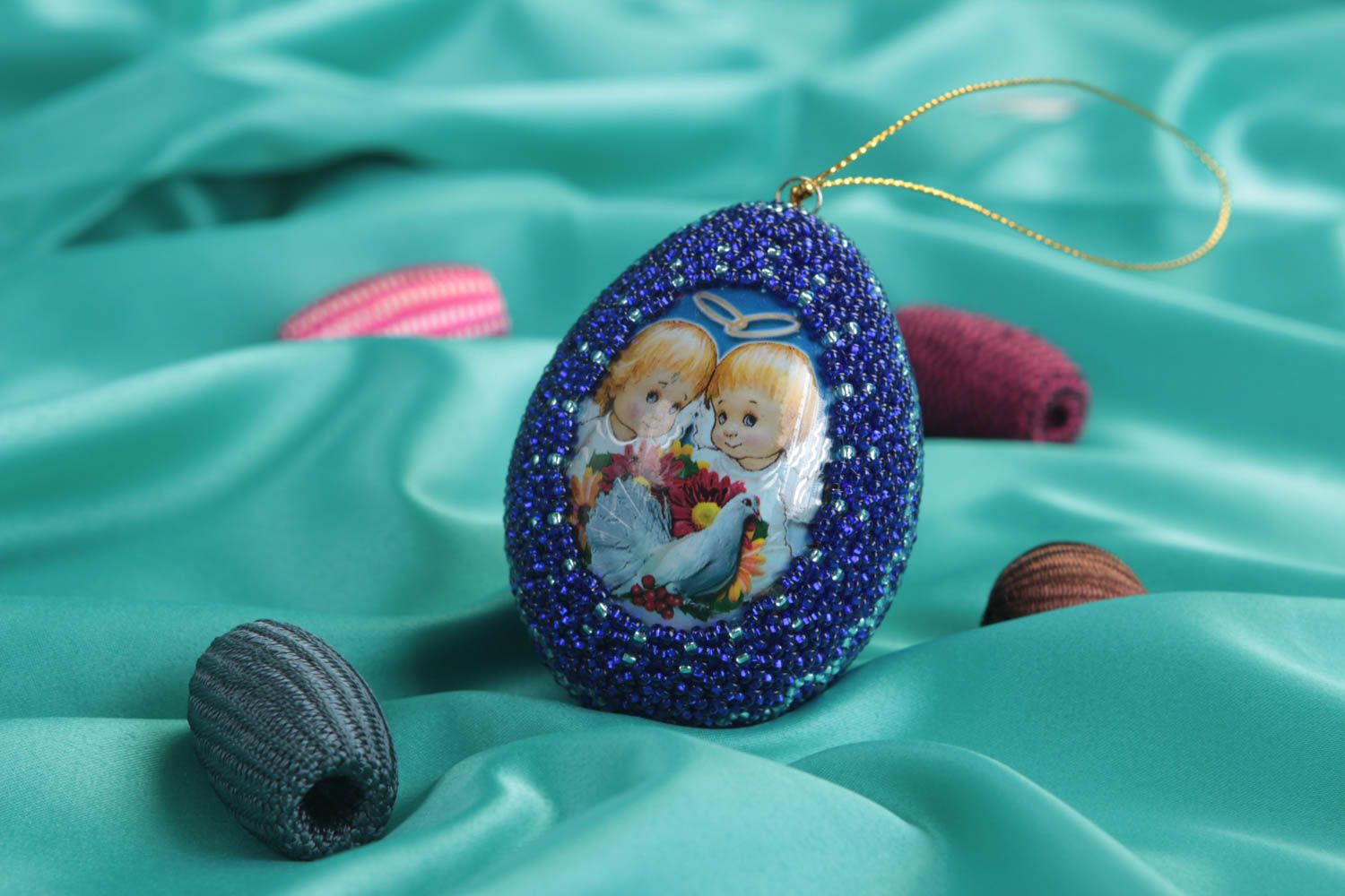 Uovo decorato con perline fatto a mano decorazione pasquale idea regalo foto 1