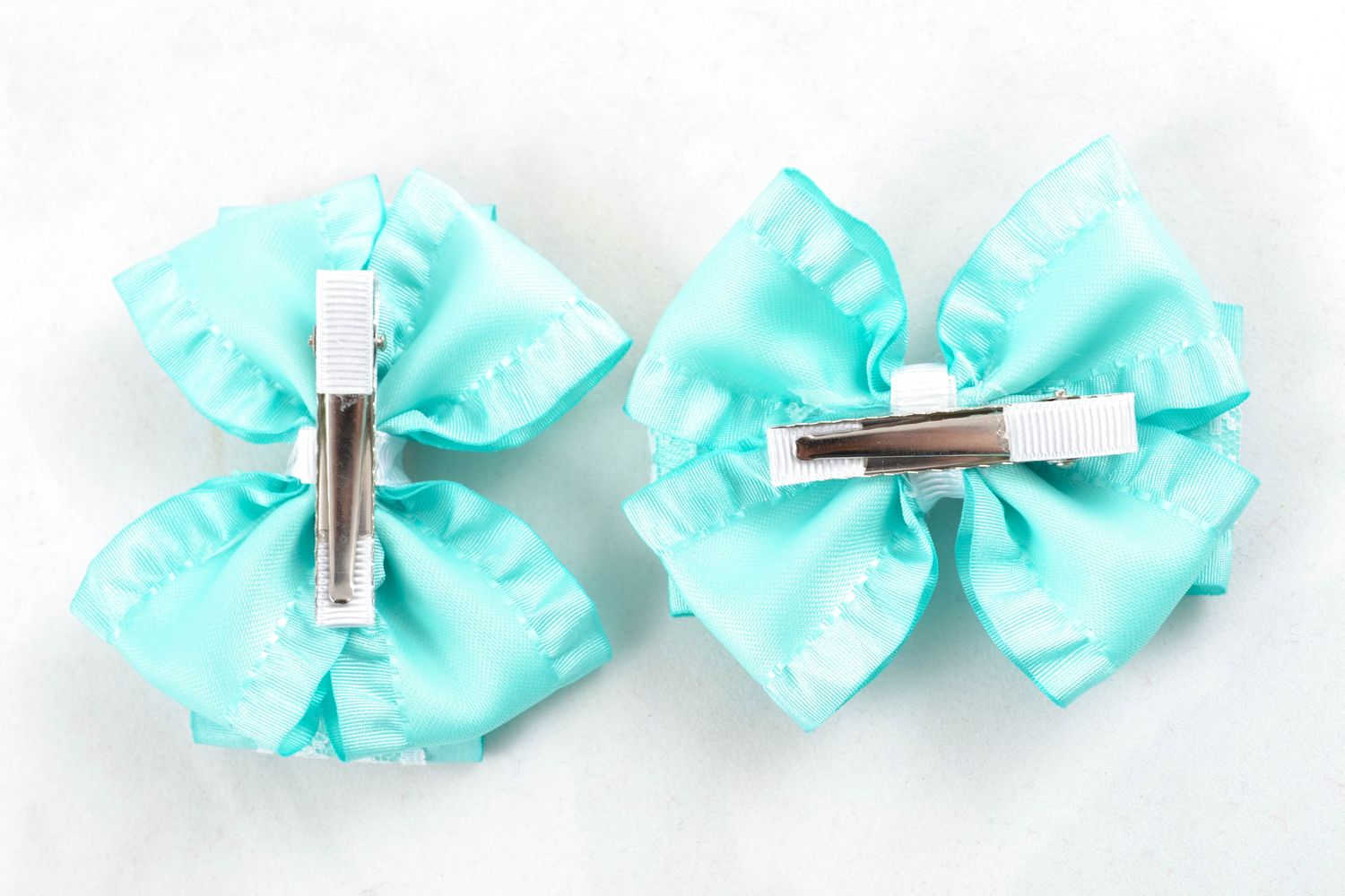Hair clips with blue bows photo 3