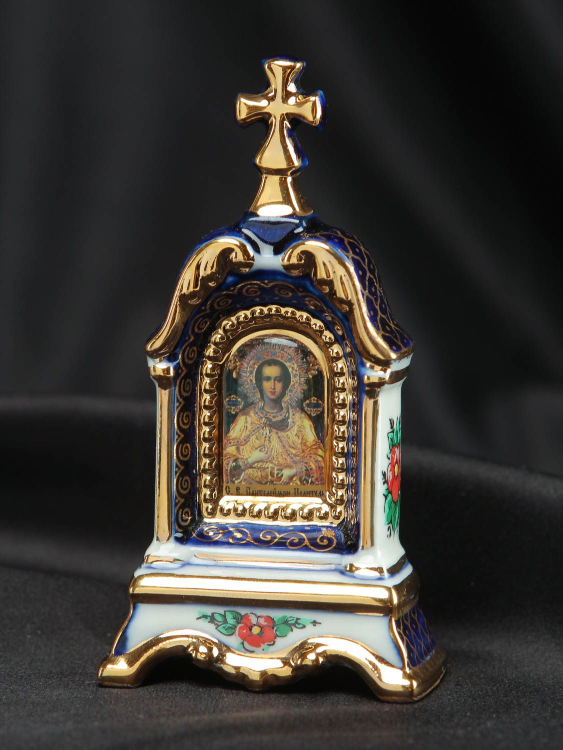 Figurine religieuse faite main de porcelaine avec peinture bleu blanc de Gjel photo 5