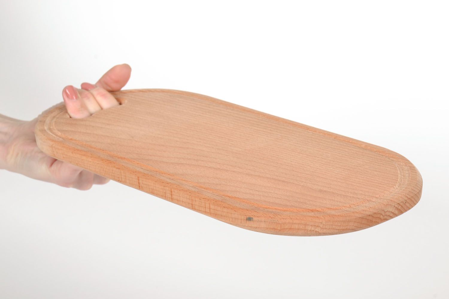 Tábua de corte de madeira feita à mão  foto 5