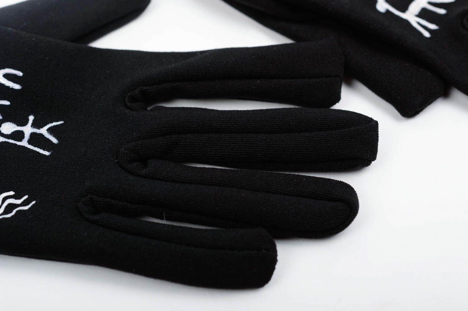 Перчатки ручной работы женские перчатки с росписью черные перчатки с узорами фото 4