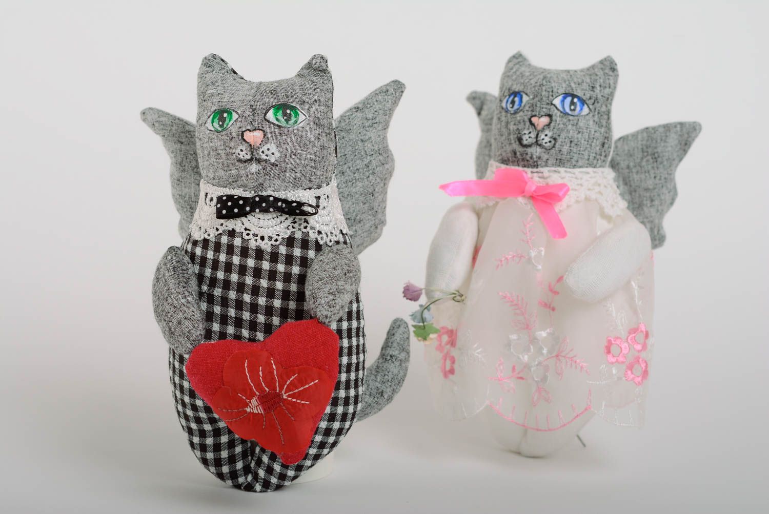 Handmade Stoff Kuscheltiere Set 2 Katzen Braut und Bräutigam aus Baumwolle foto 1