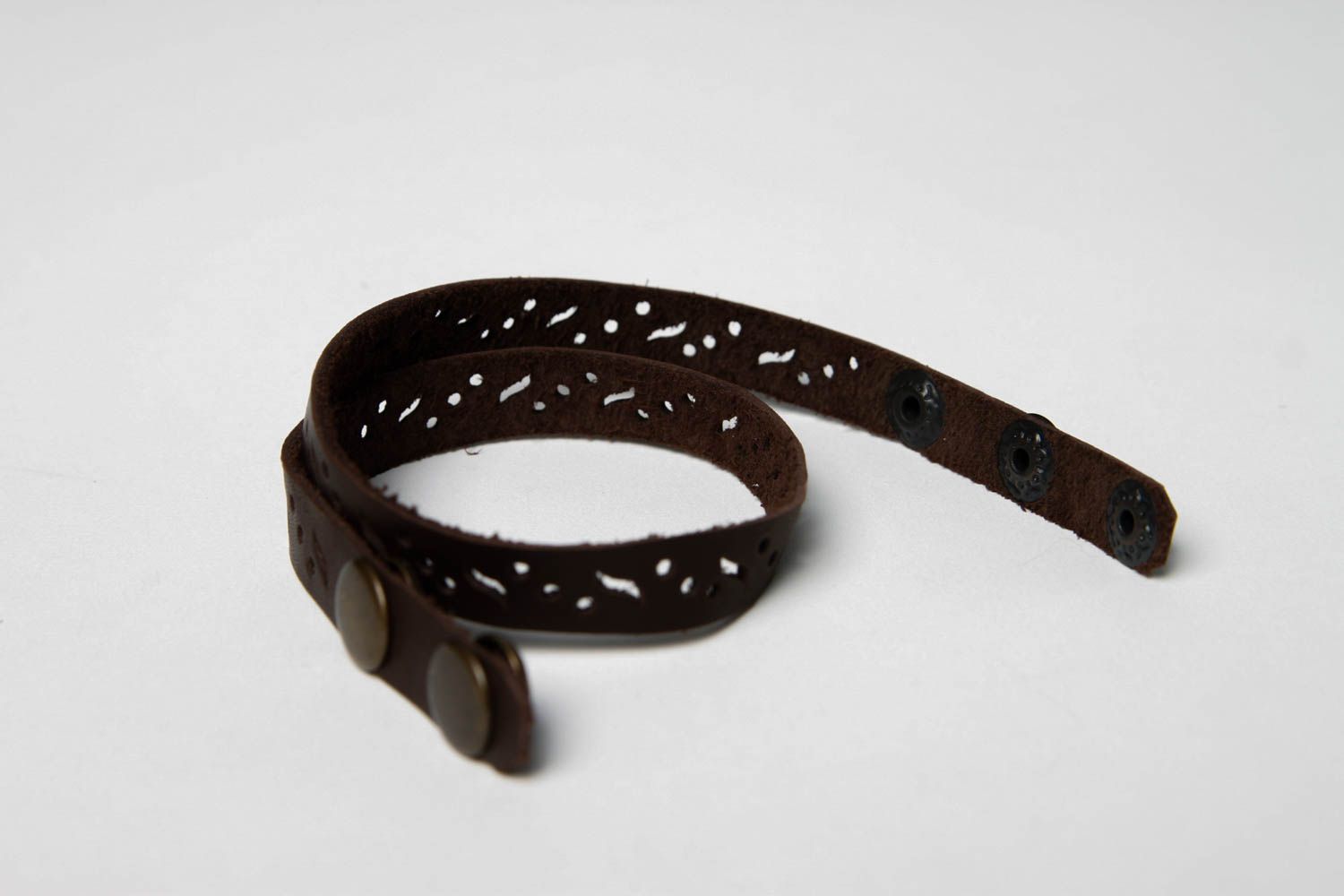 Bracelet deux tours fait main Bracelet cuir brun Accessoire en cuir original photo 4