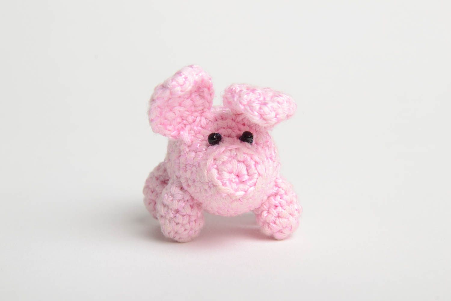 Игрушка ручной работы игрушка свинка подарок ребенку игрушка крючком розовая фото 2