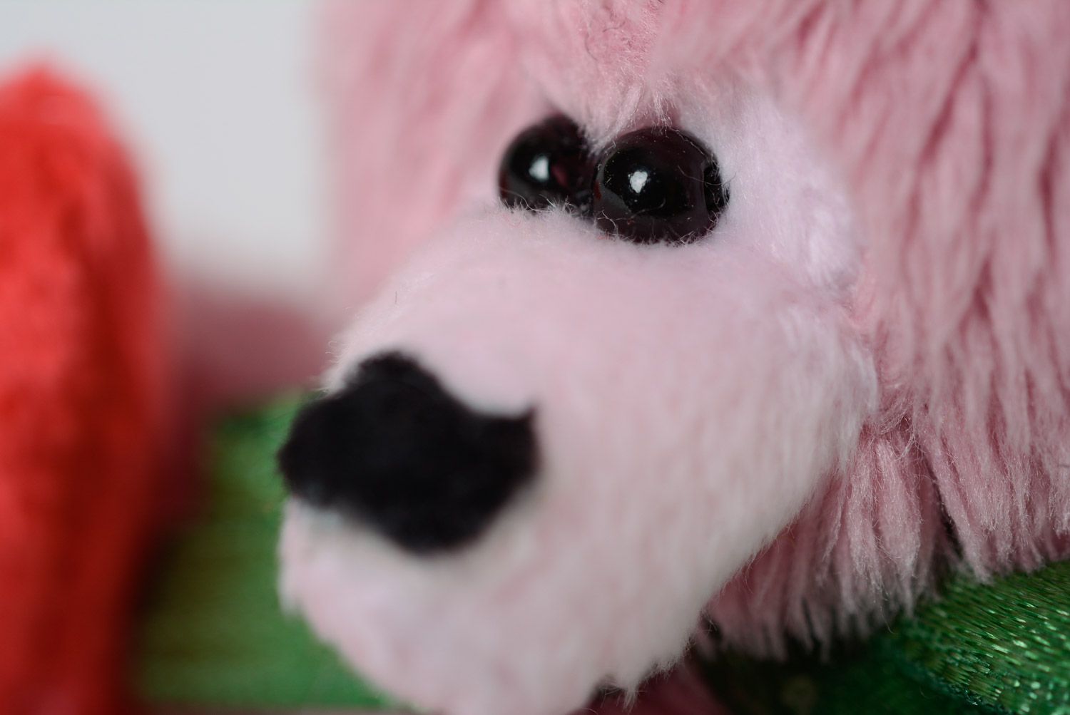 Joli porte-clés jouet fait main en peluche rose et ruban de satin accessoire photo 2
