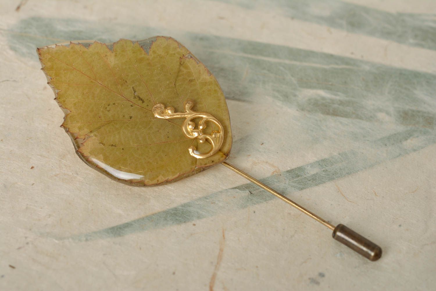 Handmade brooch jewelry epoxy resin designer accessories flower jewelry photo 1