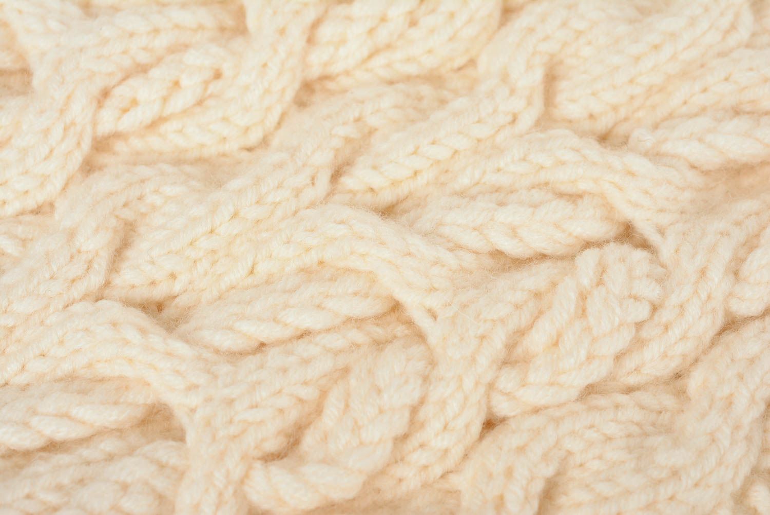 Ensemble d'accessoires d'hiver tricotés en laine clairs faits main 3 pièces photo 4